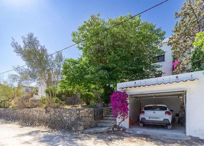 Villa With Great View Benidoleig